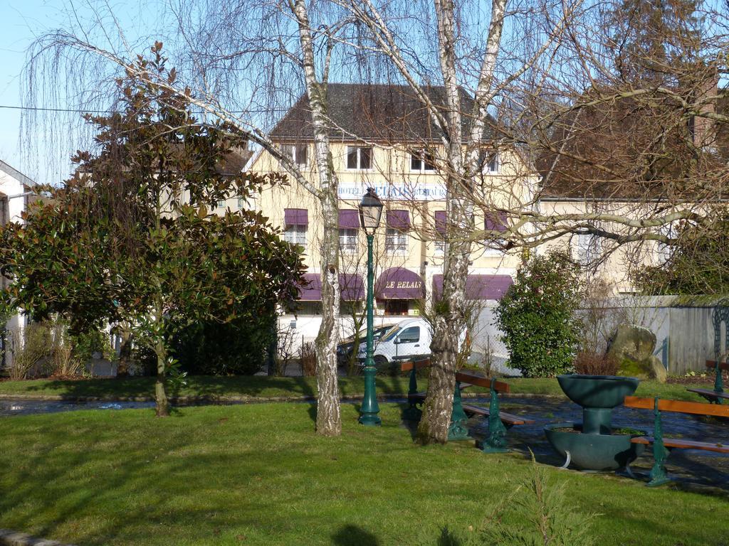Hotel Restaurant "Le Relais" Courtenay  Rum bild